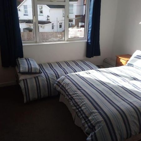 Apartment With Heated Pool & Close To Beach Paignton Kültér fotó