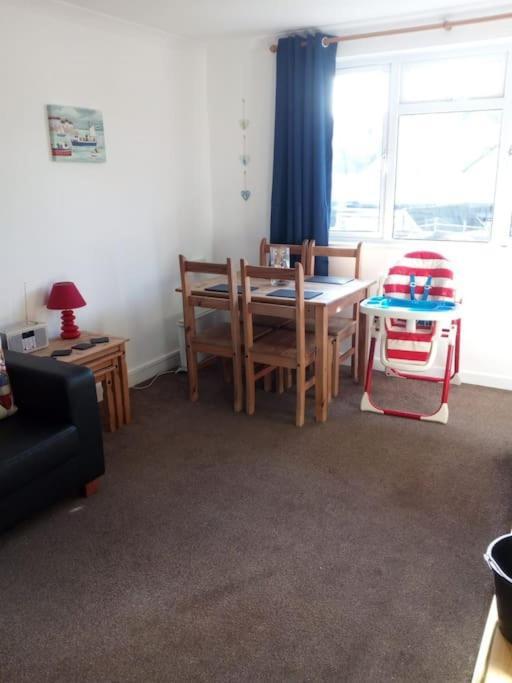 Apartment With Heated Pool & Close To Beach Paignton Kültér fotó